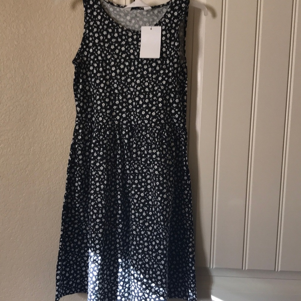 Black and white beautiful flowered dress